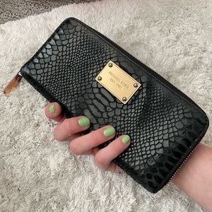 Michael Kors full size zip around wallet
